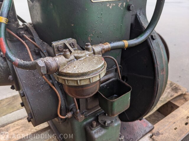 Nostalgischer 1-Zylinder-Dieselmotor Petter, PAZI » Agribidding